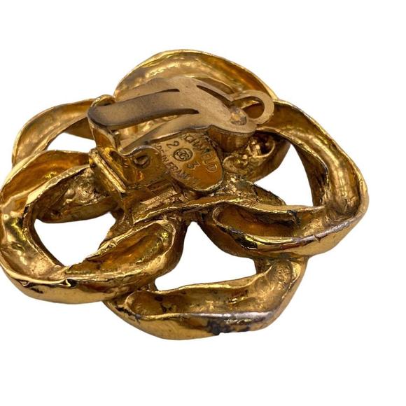 CHANEL 23 Coco Mark Earrings Gold Ladies - Picture 9 of 12
